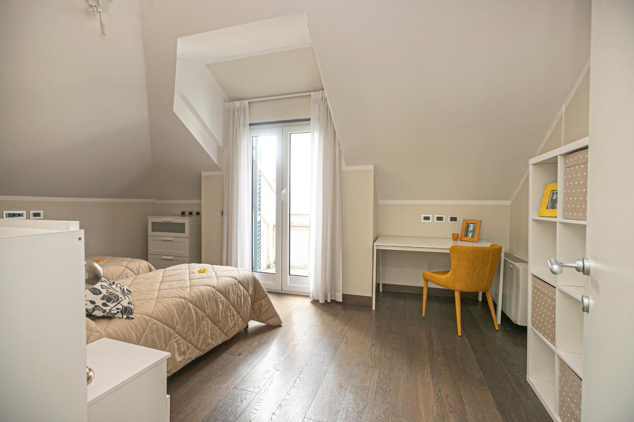Real Italian Estate - Penthouse Apartment Genoa Exterior photo
